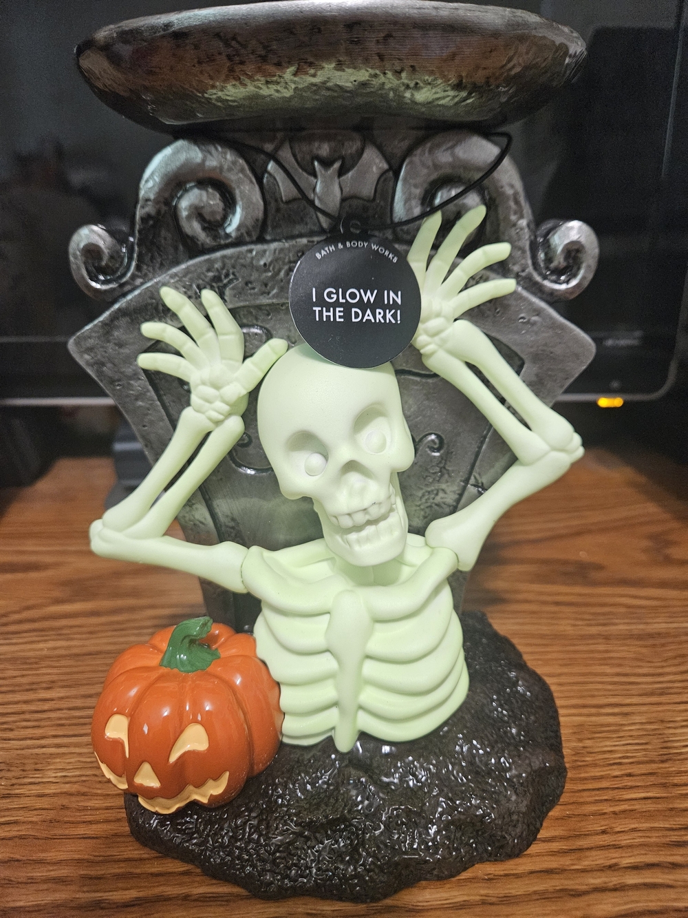 Bath & Body Works Glow-In-The-Dark Green Skeleton Halloween Candle Holder